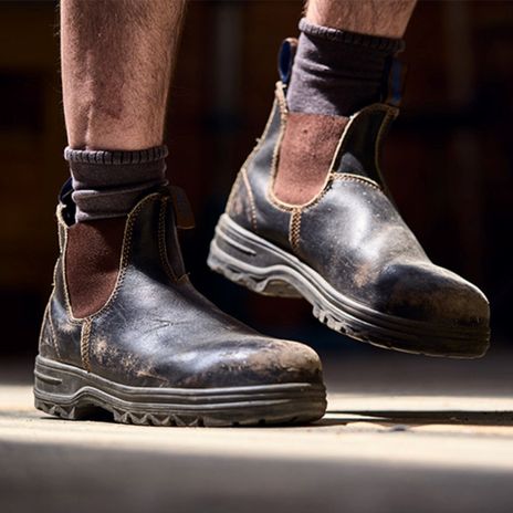 blundstone-140-xfoot-elastic-side-slip-on-steel-toe-boots-water-resistant-example-front.jpg