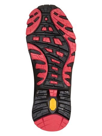 refrigiwear-136C-women's-black-widow-boot-blk-outersole