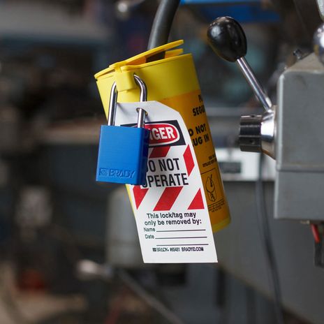 brady-lockout-padlocks-alu-blu-38st-kd6pk-aluminum-safekey-plug-tags.jpg